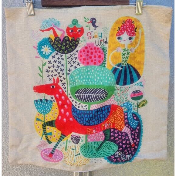 Multicolored Character Woven Pillow Cases 17-1/4 X 16-/1/4 inches - Picture 2 of 13